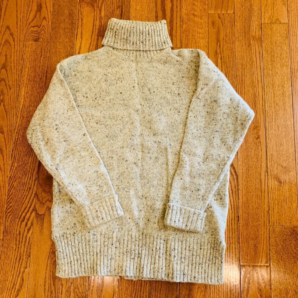Express Tricot Vintage 100% Wool Knit Turtleneck Sweater Women's XS - Picture 11 of 16